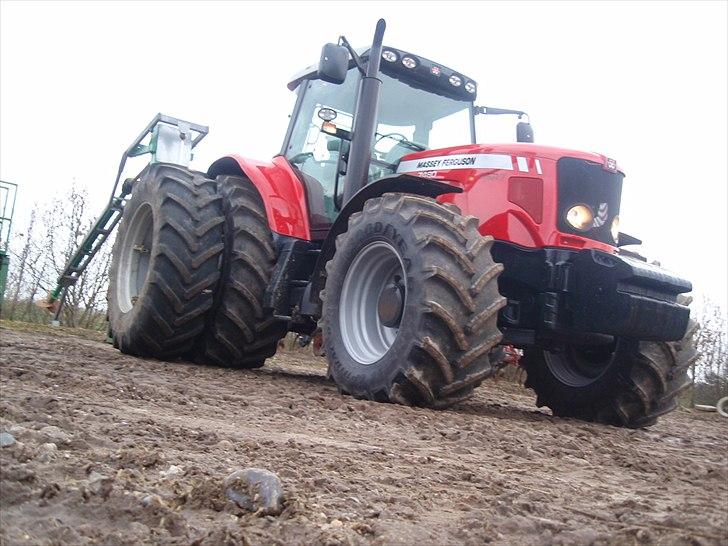 Massey Ferguson 7480 DynaVT billede 2