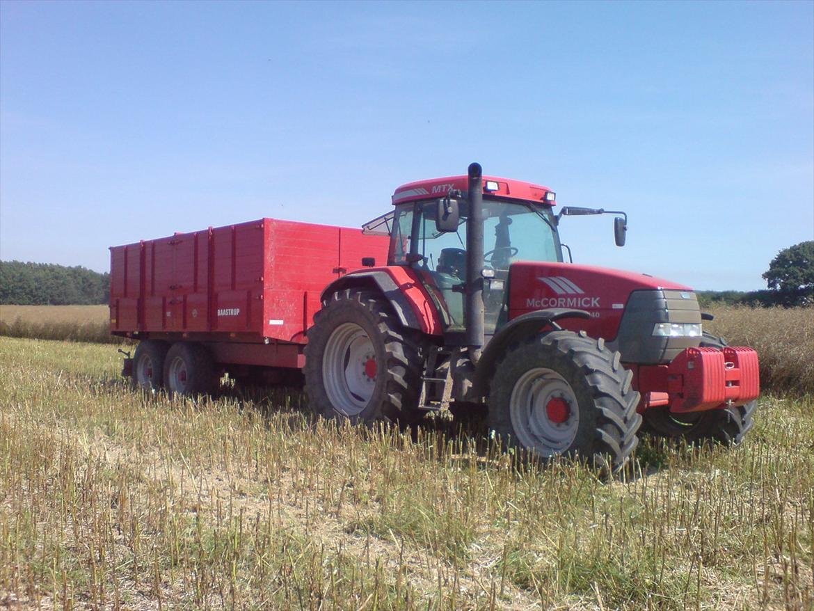 McCormick MTX 140 - Raps høst for fire år siden. billede 10