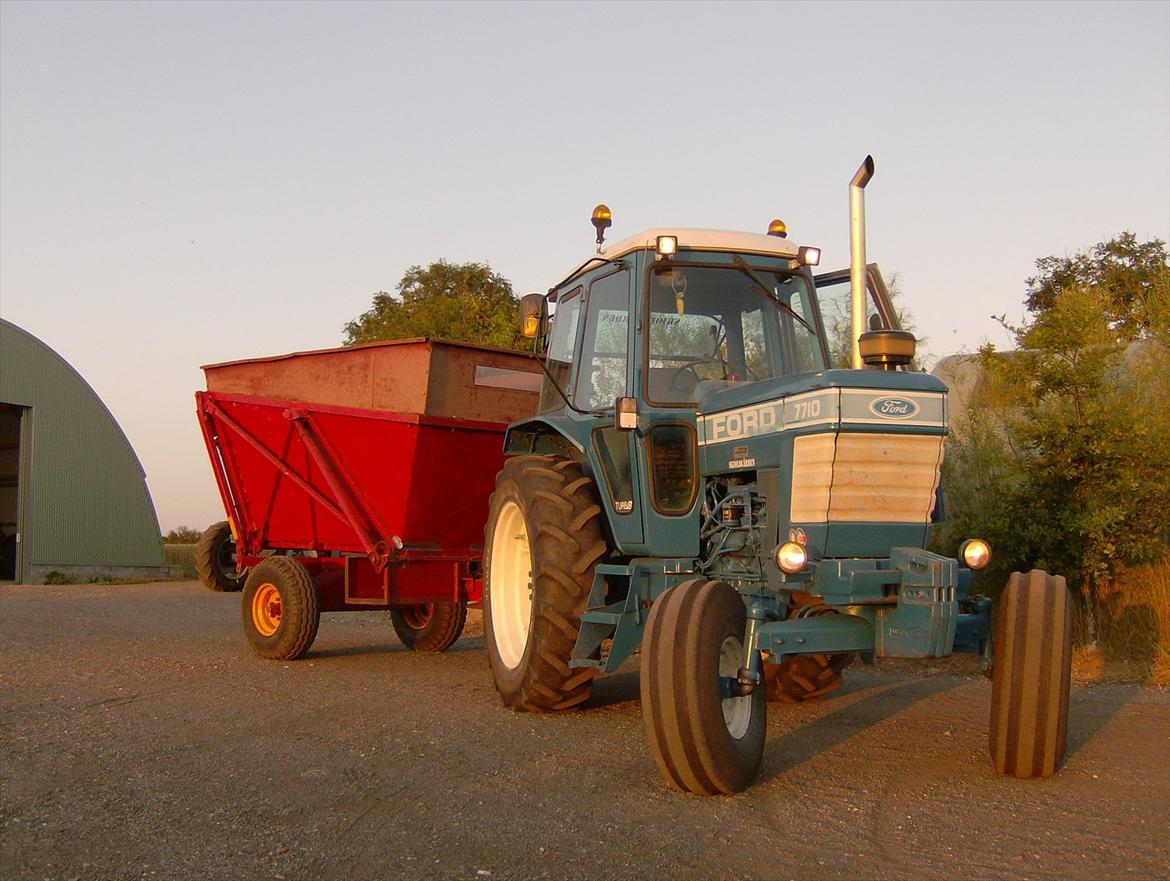 Ford 7710 - Klar til kornkørsel i 2009.. billede 1