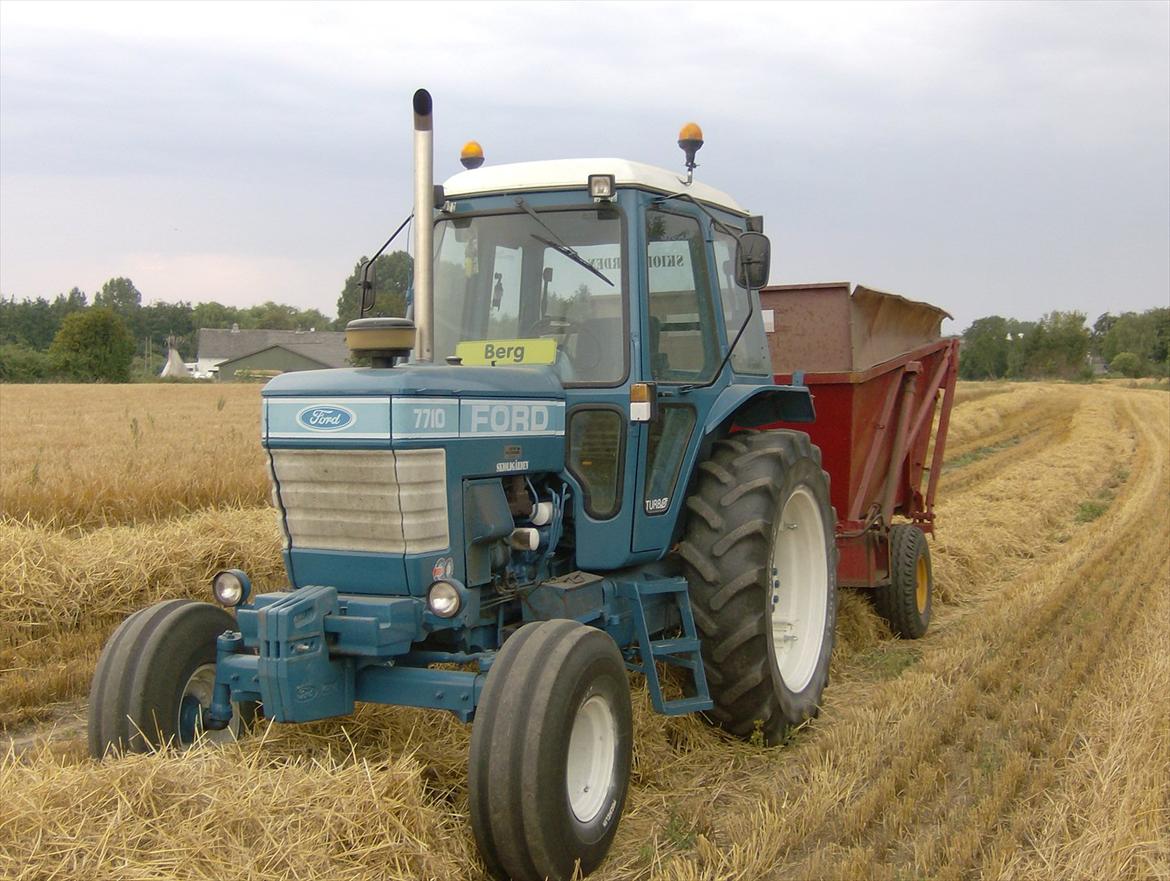 Ford 7710 - Kornkørsel, 2009 billede 8