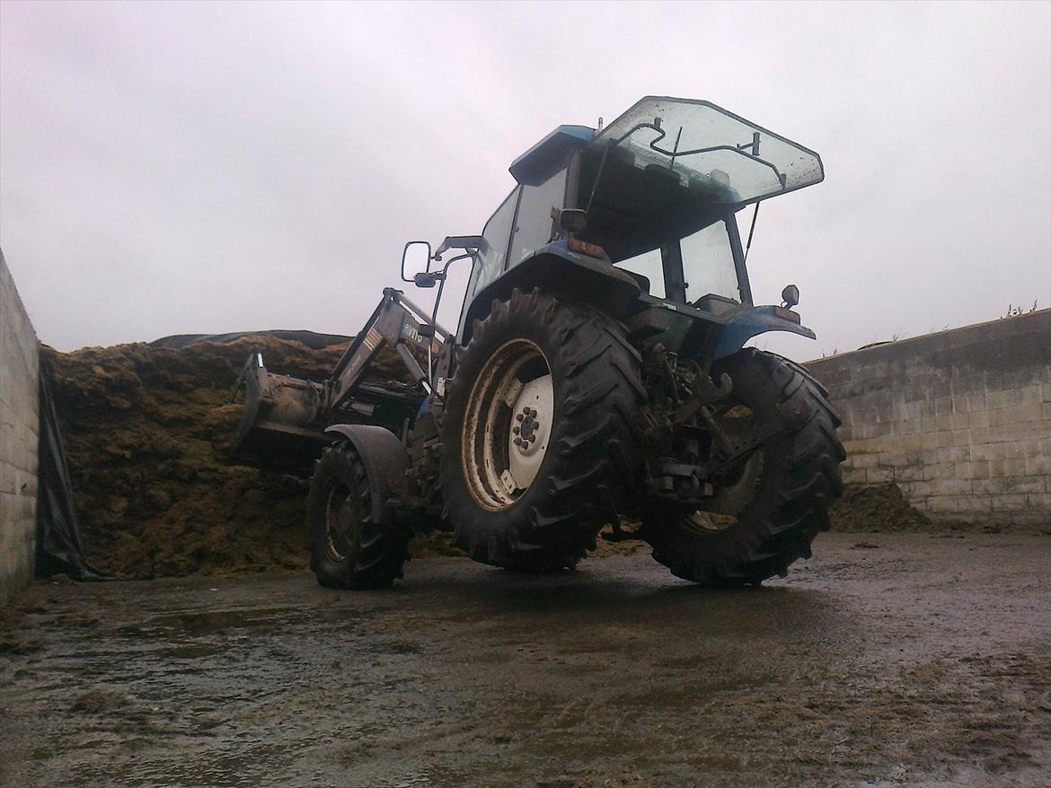 New Holland Ts 100 billede 11