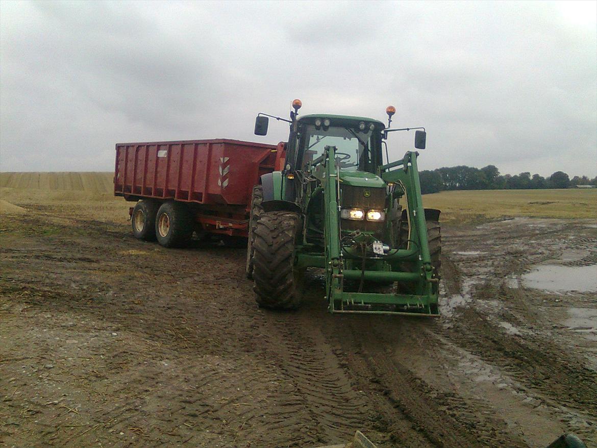 John Deere 6920 - min dejlige JD 6920 med vogn  billede 1