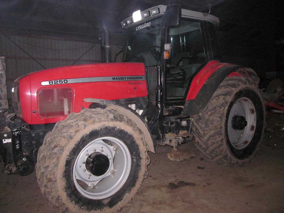 Massey Ferguson 8250 billede 9