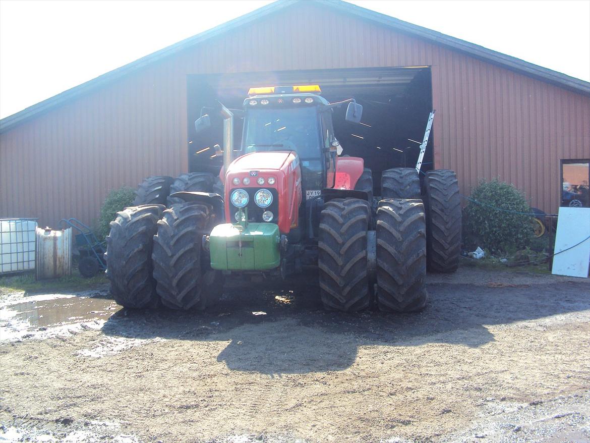 Massey Ferguson 8480 - der er den klar til maskinstations klasse i ilskov i 2011 billede 3