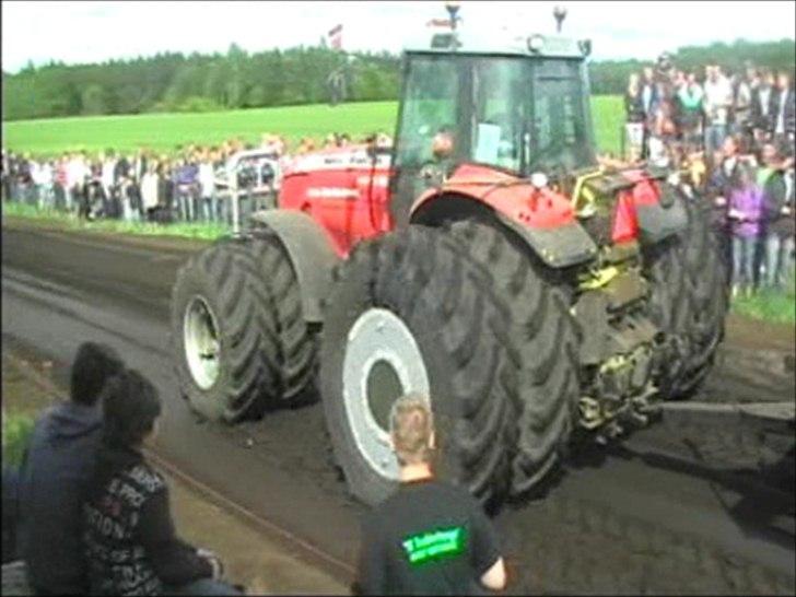 Massey Ferguson 8480 - det var maskinstations klassen i ilskov 2009.. den vejede 24,7 tons billede 4