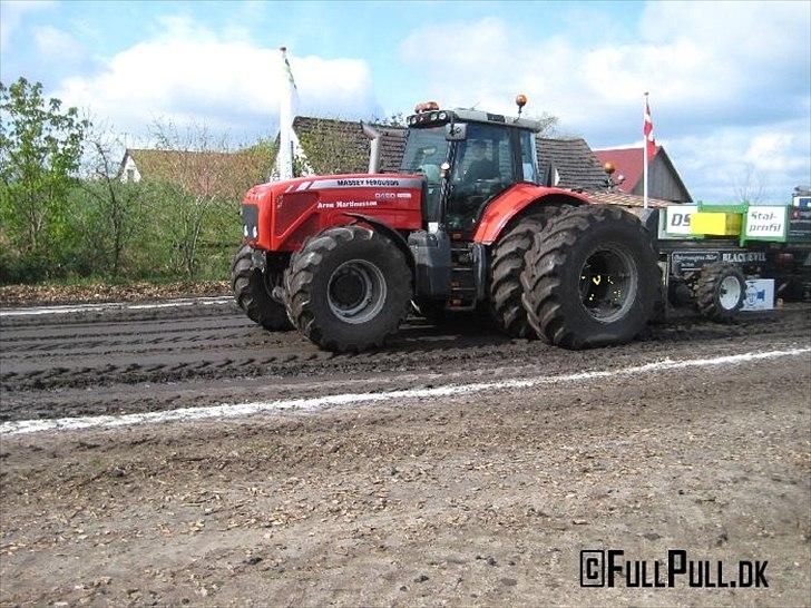 Massey Ferguson 8480 - mit første gældene træk som var i bording 2010 billede 5