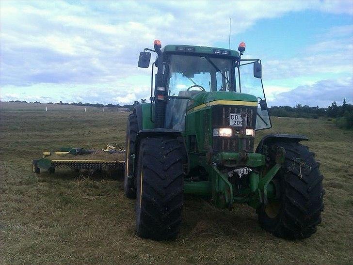 John Deere 7810 "HULK" - med Spearheaden billede 1