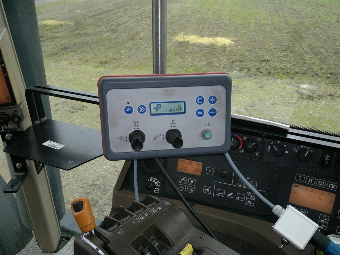 John Deere 8530 - computer til plov billede 2