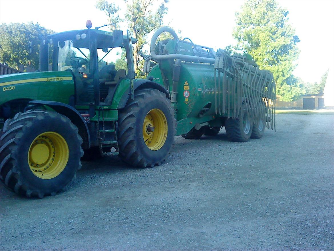 John Deere 8430 billede 6