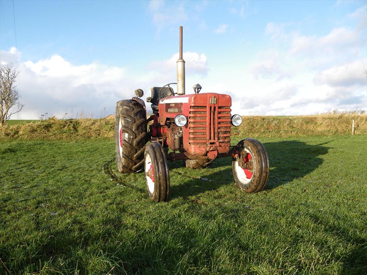 International Harvester B275 billede 5