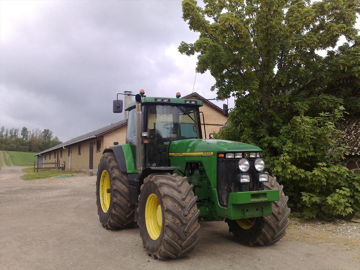 John Deere 8300 billede 3