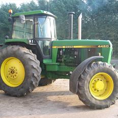 John Deere 4450