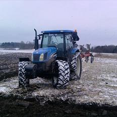 New Holland Ts125A
