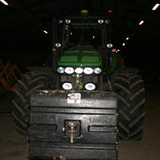 John Deere 8530