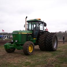 John Deere 4450