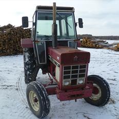 International Harvester 644