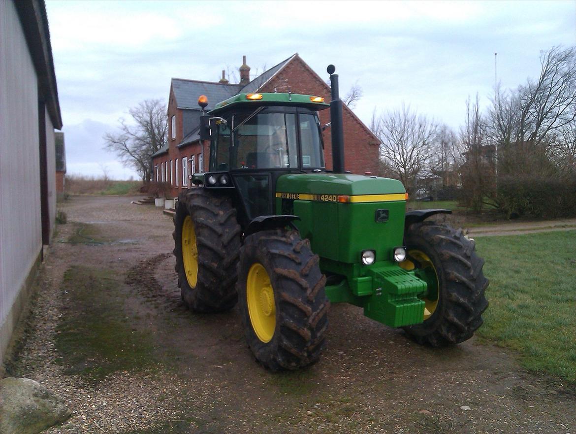 John Deere 4240S - JD december 2011  billede 7