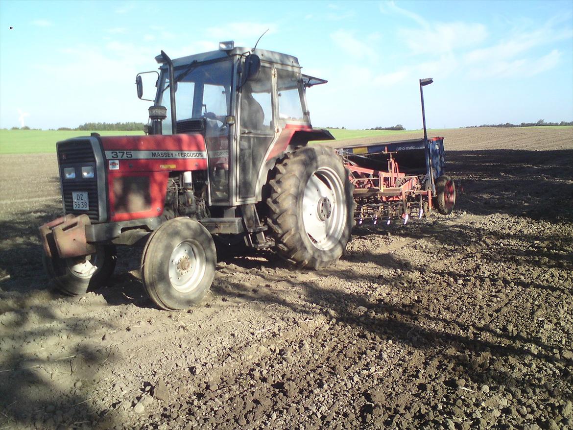 Massey Ferguson 375 billede 13