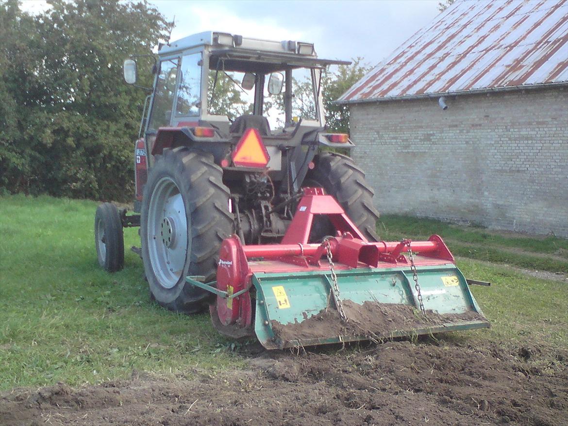 Massey Ferguson 375 billede 16