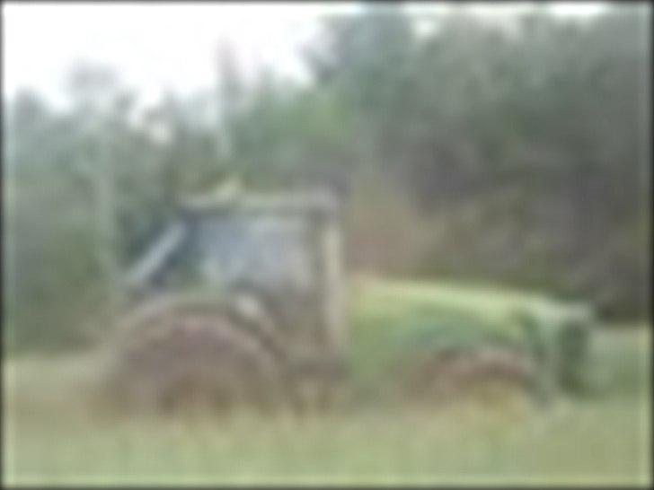 John Deere 8230 - træk i ilskov 2011 billede 2