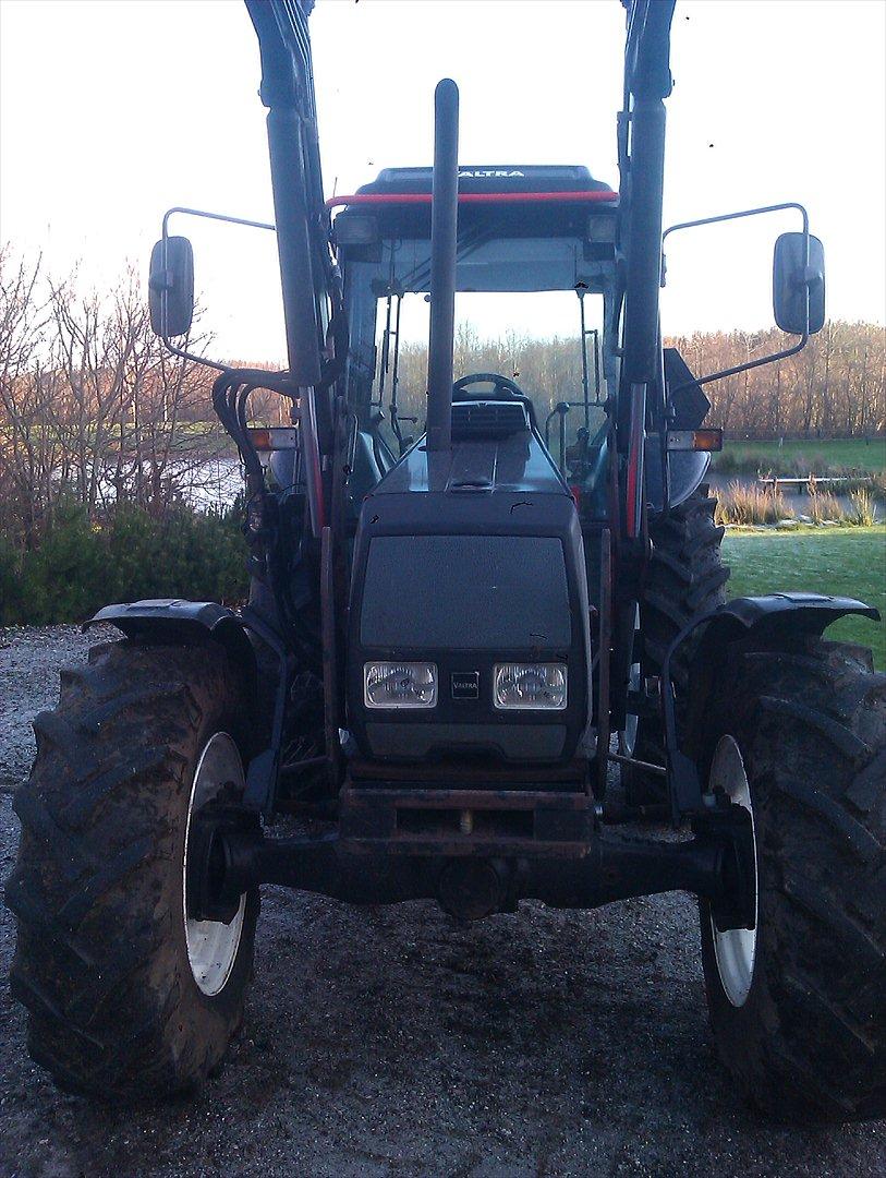 Valtra 800 billede 1