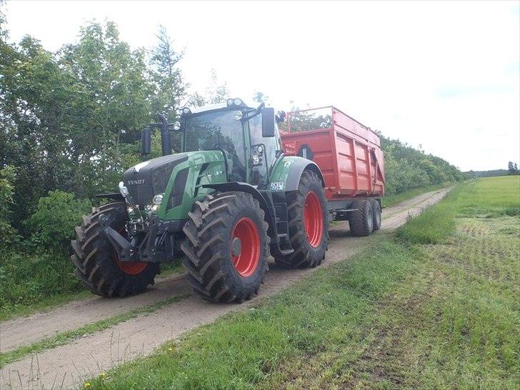 Fendt 828 billede 1