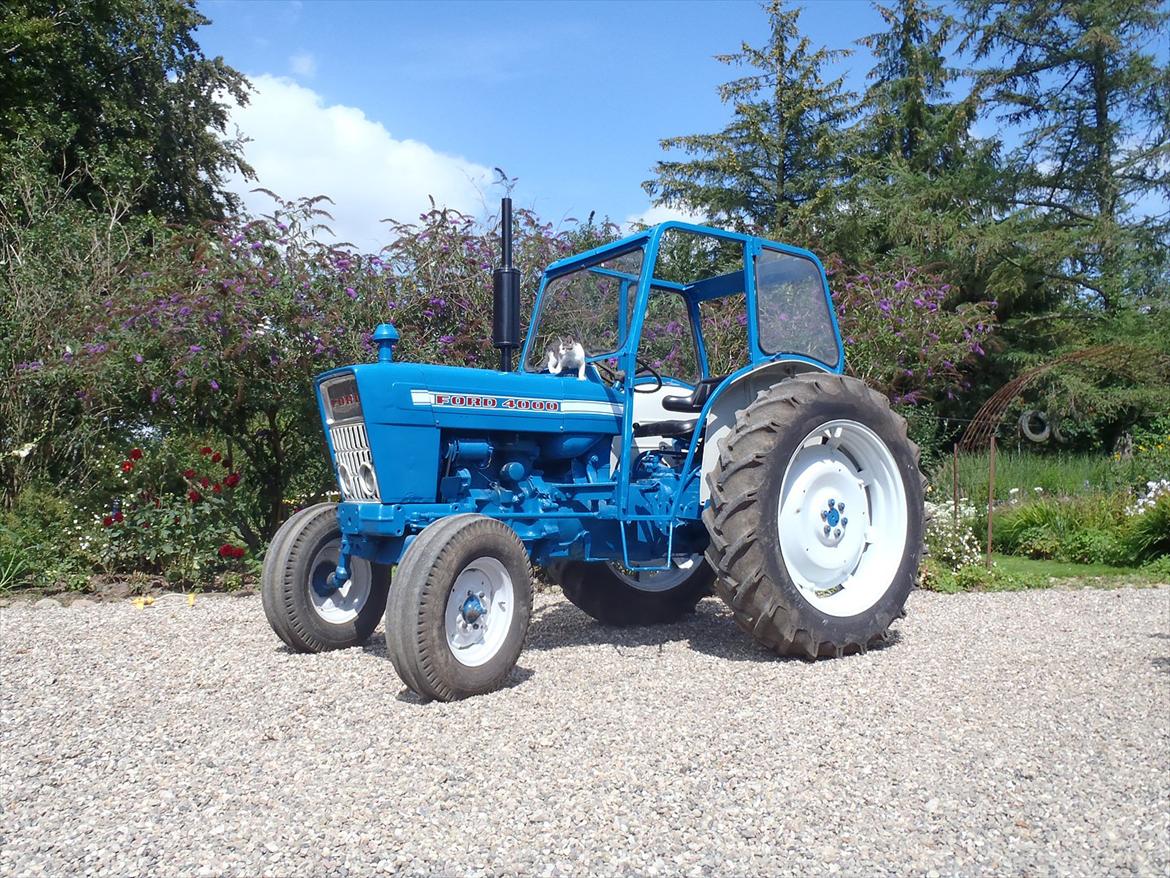 Ford 4000 billede 1