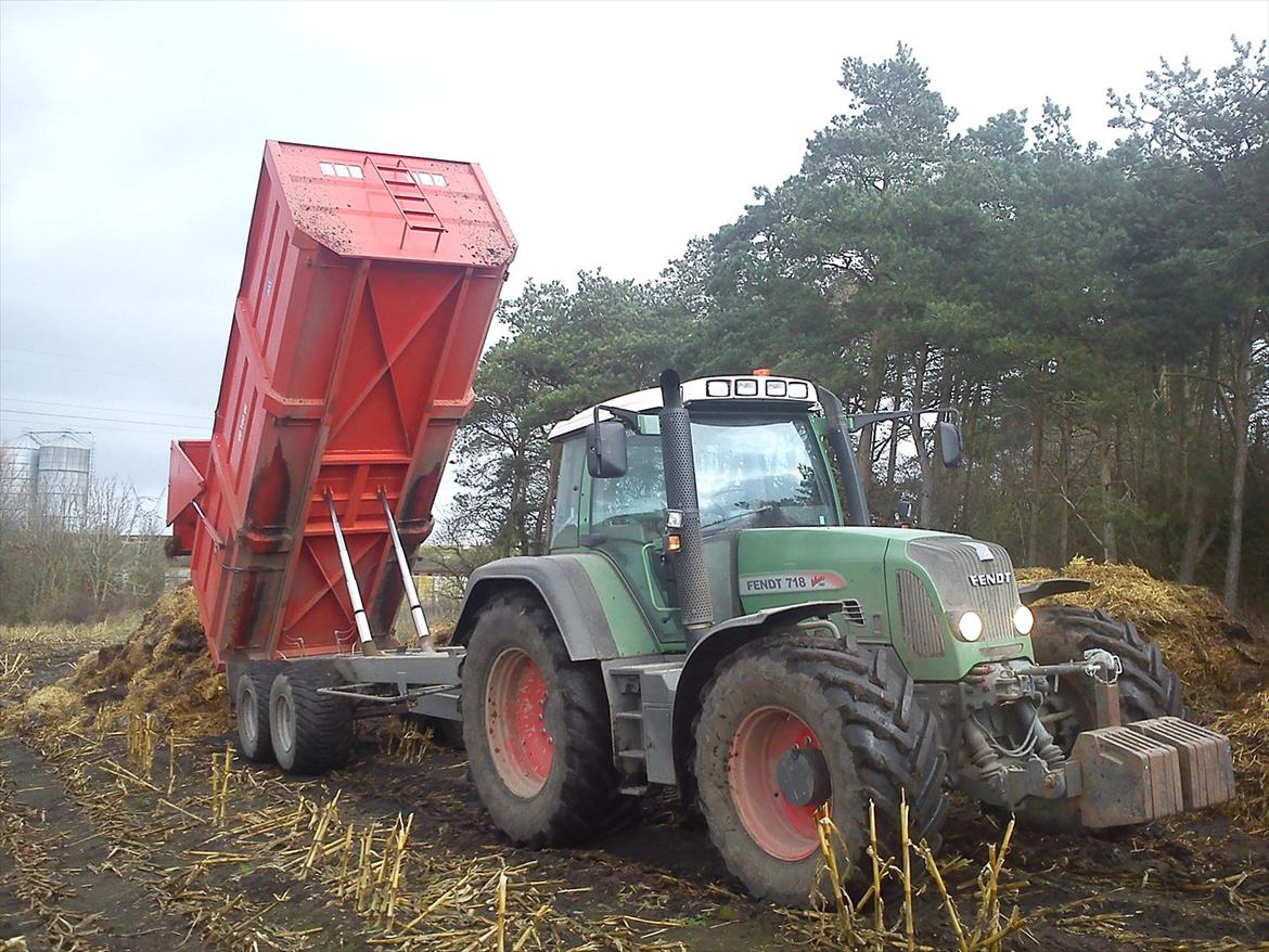 Fendt 718 - vores 1½ år gamle MI 16 tons vogn
CD 160 GII billede 3