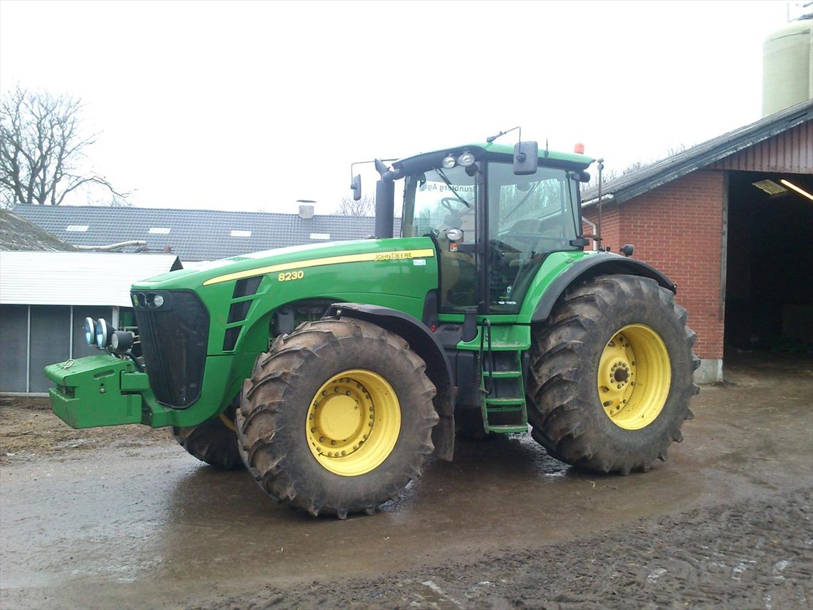 John Deere 8230 billede 1