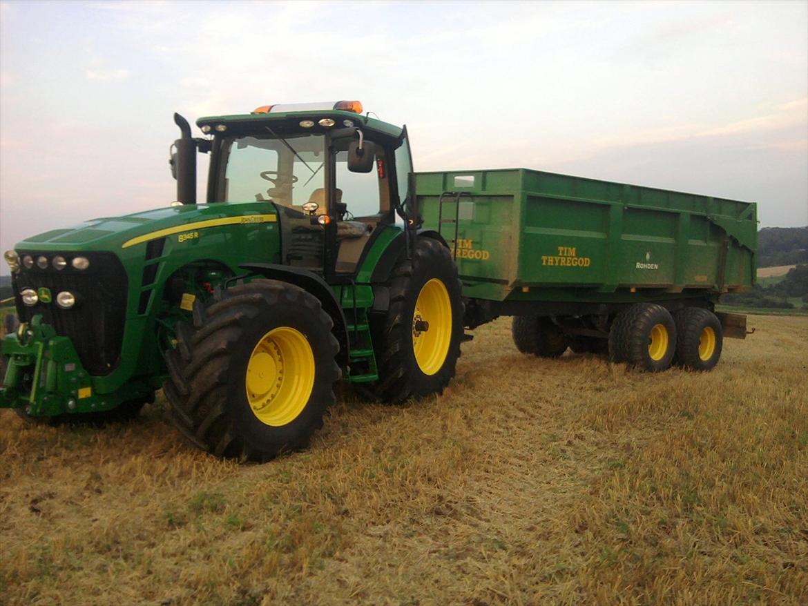 John Deere 8345r billede 9