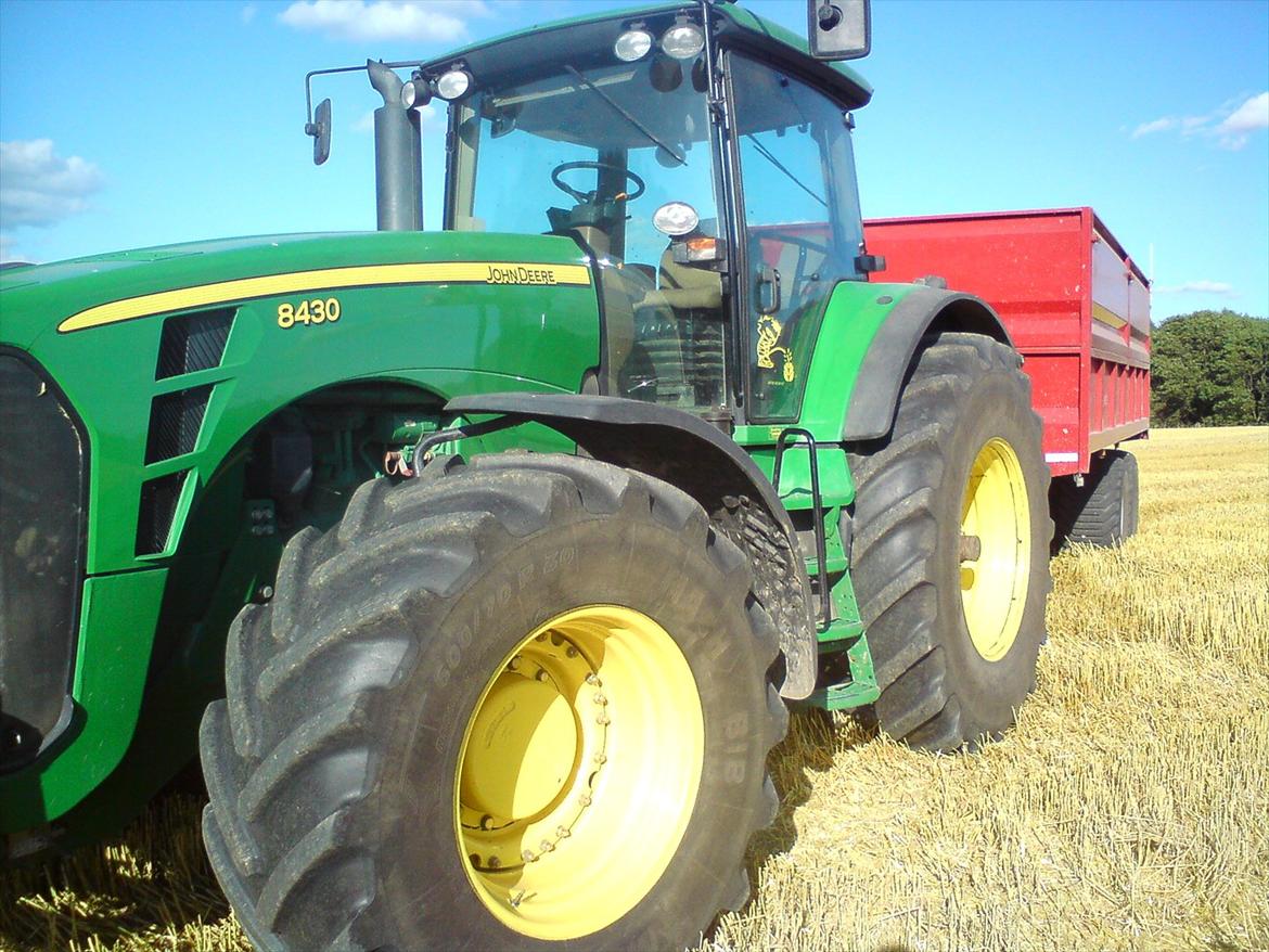 John Deere 8430 billede 1