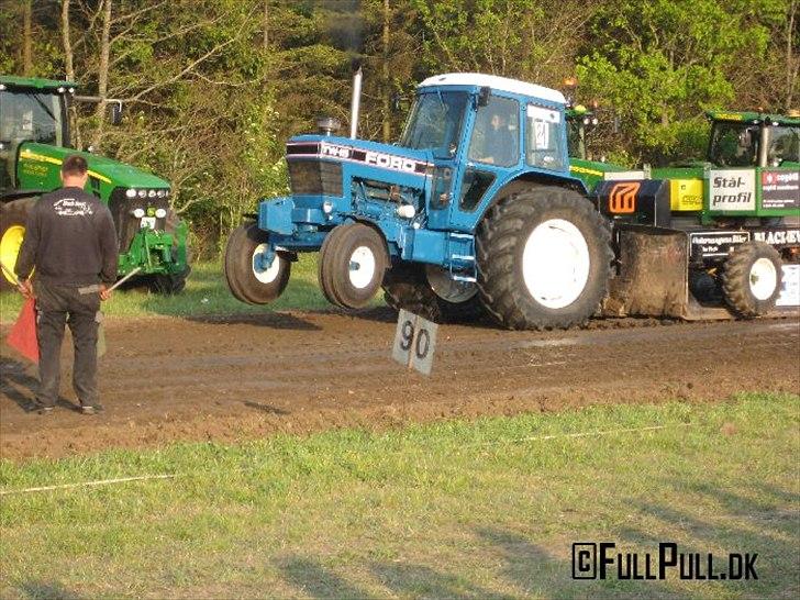 Ford TW 10 - lækkert billede 1