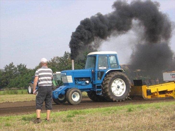 Ford Tw 10 billede 1