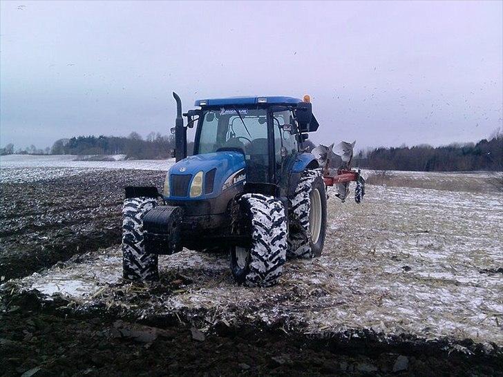 New Holland Ts125A billede 1
