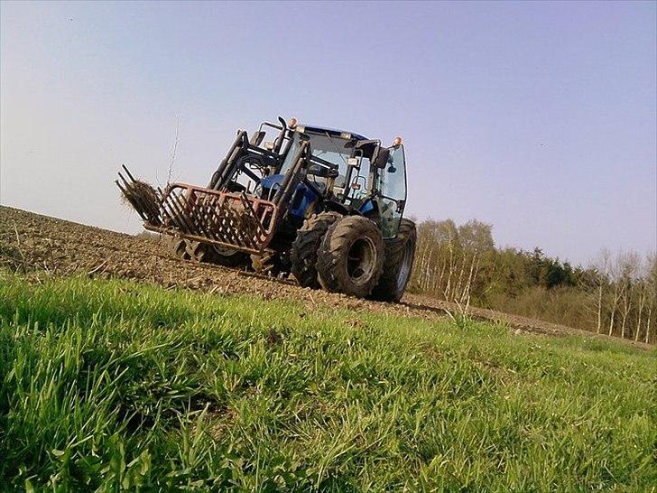 New Holland TL 100 billede 1