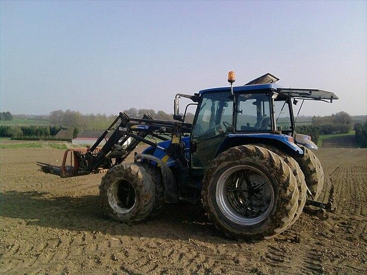 New Holland TL 100 billede 3