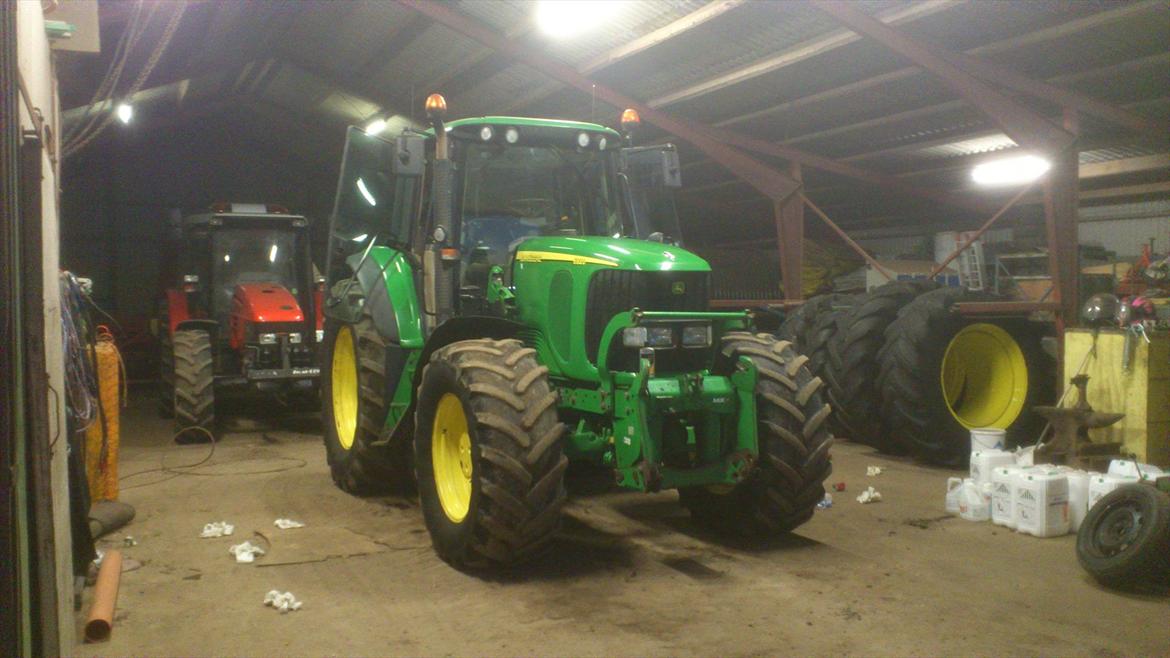 John Deere 6920 - Lige efter 5 timers rengøring, polering og nussen om, så er hun fin og klar til kamp (; billede 6