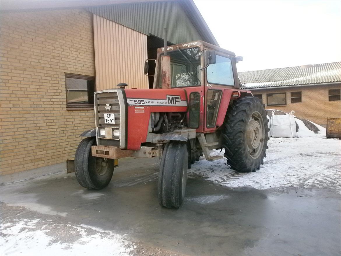 Massey Ferguson 595 billede 2