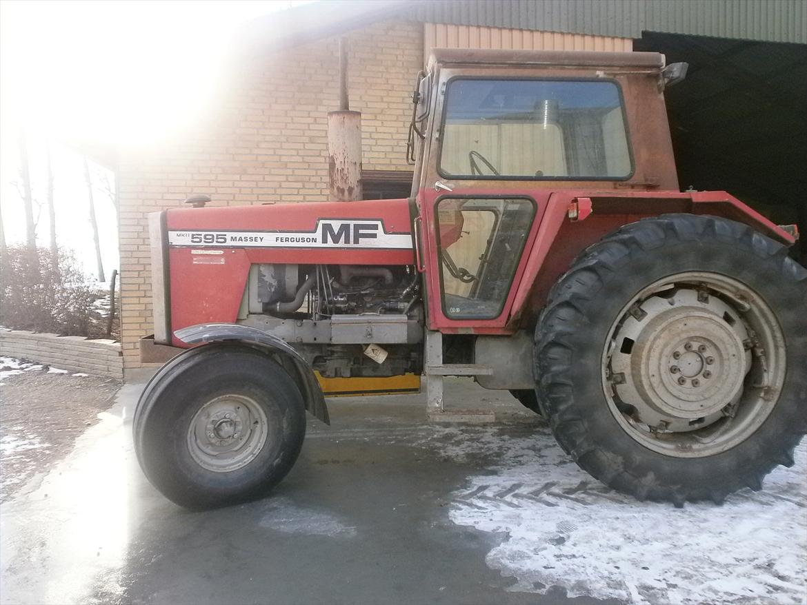 Massey Ferguson 595 billede 4