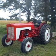 International Harvester 434