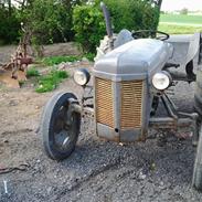 Massey Ferguson 26