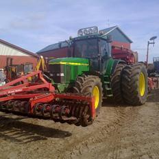 John Deere 7810