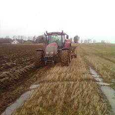 Valtra T140