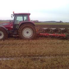 Valtra T140