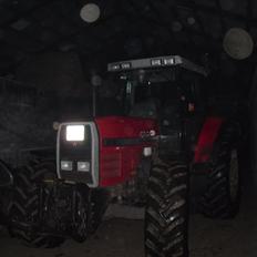 Massey Ferguson 8110