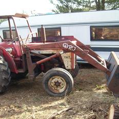 International Harvester 276