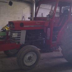 Massey Ferguson 175s