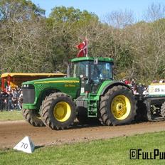 John Deere 8420