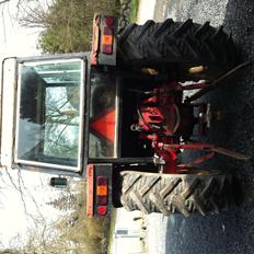 International Harvester 844 S