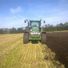 John Deere  7920